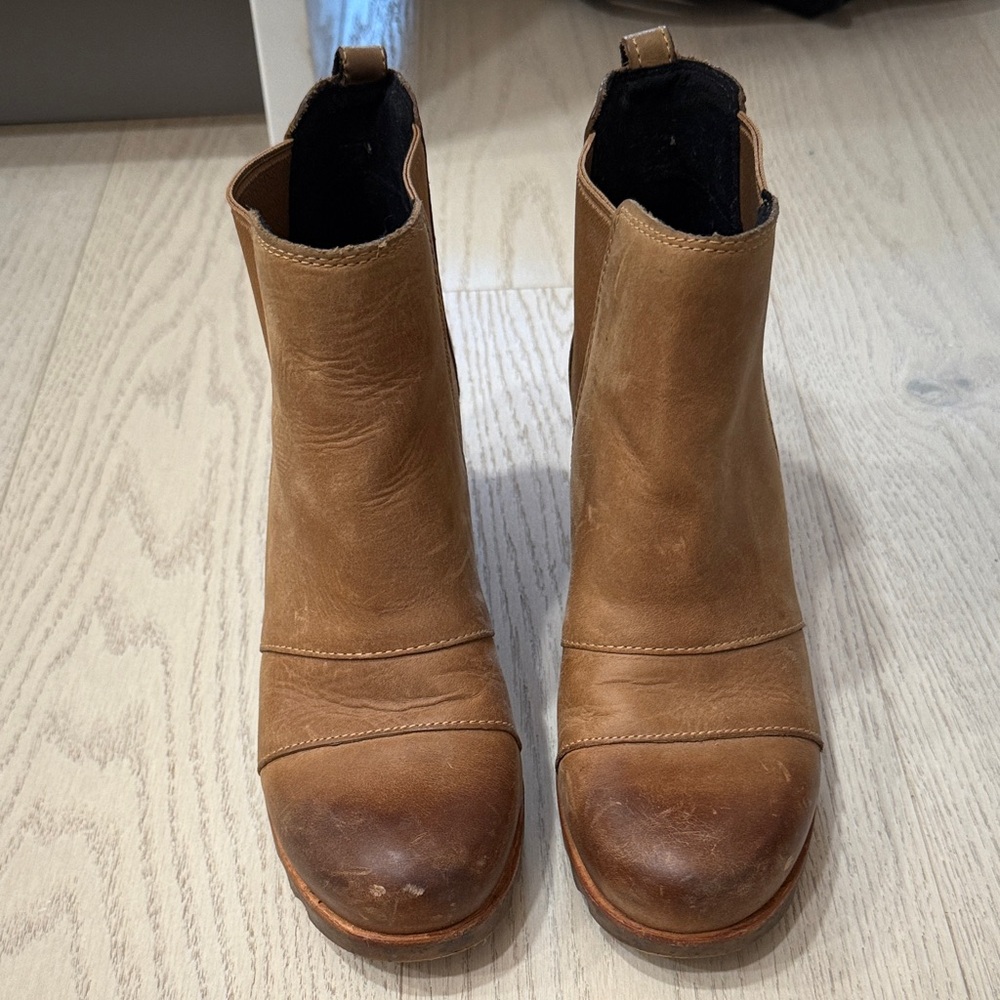 Sorel Joan Tan Leather Wedge Ankle Booties